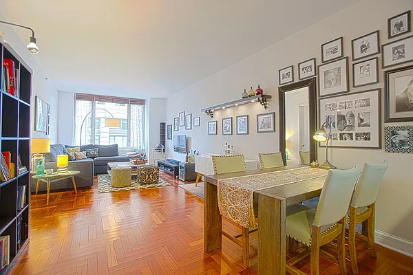 Sold by BLU Real Estate | media 2