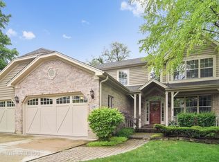 1027 W Willow St, Palatine, IL 60067