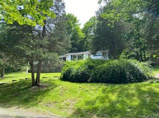 23 Echo Ln, Warwick, NY 10990