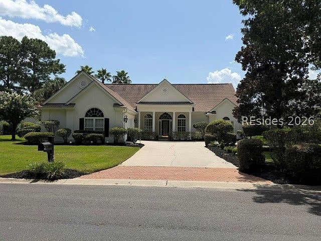 1st image of 62 Point West Dr