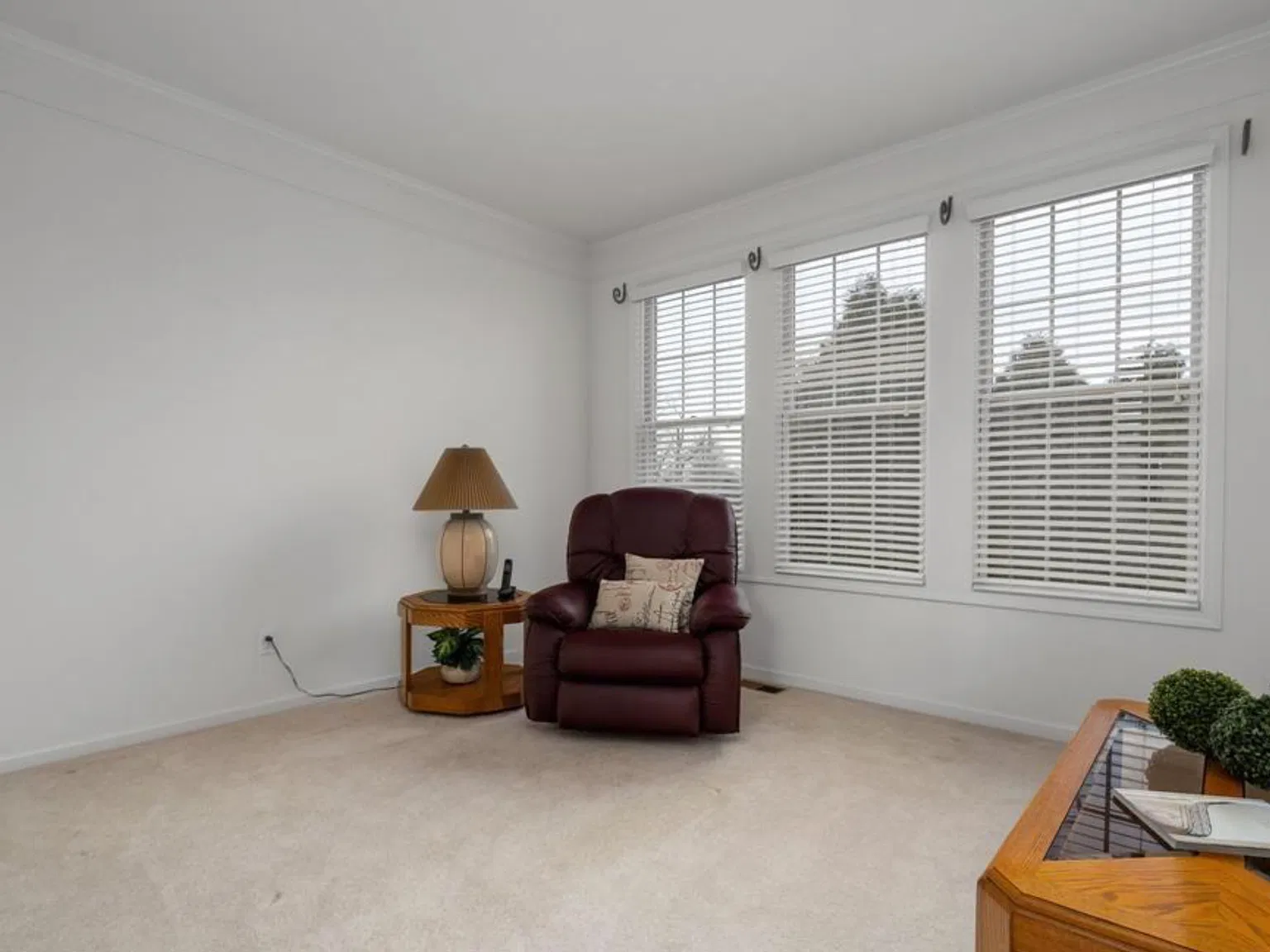 4 bed, 2891 sqft, $3,900 — Photo 4