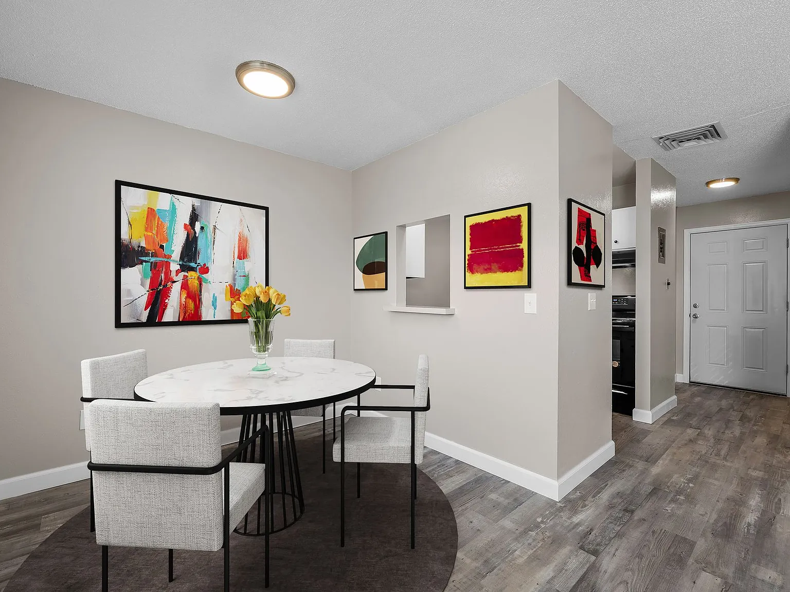 Heather Ridge - Beautiful Remodeled Apartments — Photo 3