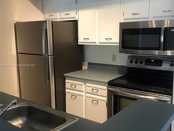 3rd image of 2946 S University Dr APT 7208