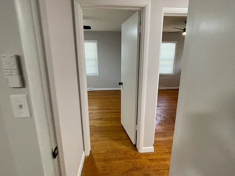 7840 Campbell St — Photo 24