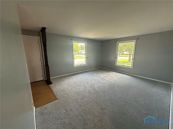 4th image of 1624 Woodhurst Dr