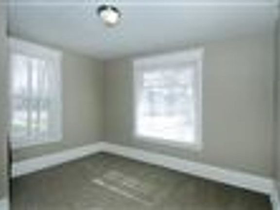 3rd image of 708 W Vine St #1