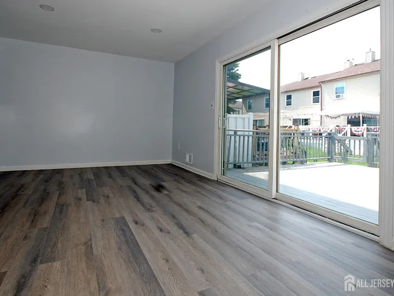 13 Tiger Lilly Ct — Photo 11
