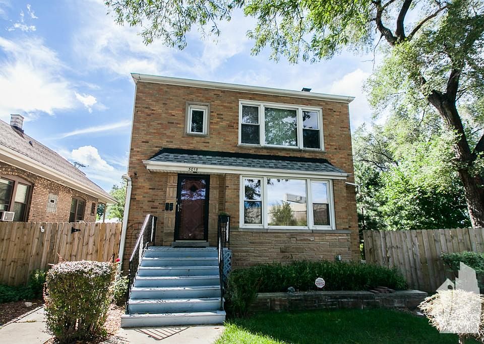 1st image of 3018 N Whipple St #2A