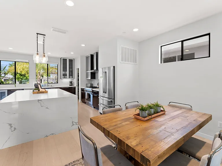 3928 Haines St — Photo 10