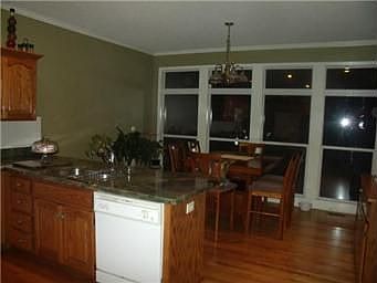 4th image of 509 NE Emerald Dr