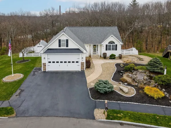 5 Patriot Way, Lowell, MA 01854