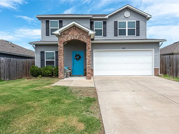 5038 W Claxton Cir, Fayetteville, AR 72704