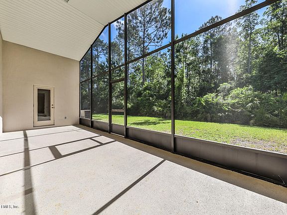 5th image of 9099 Hampton Landing Dr E