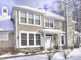 31639 Forest Brook Oval #31639, Westlake, OH 44145