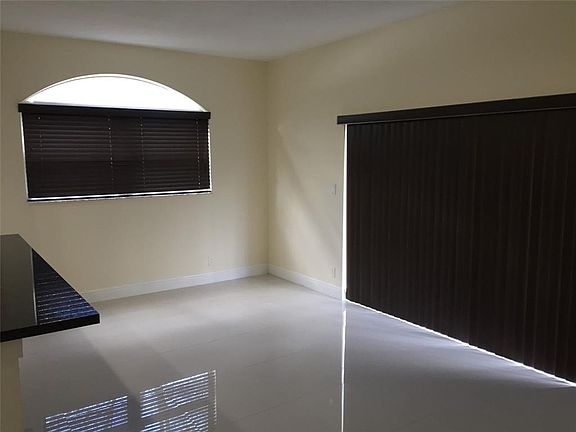 4th image of 10672 Lago Welleby Dr