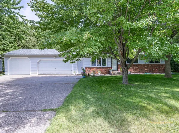 2970 CEDAR DRIVE, Plover, WI 54467