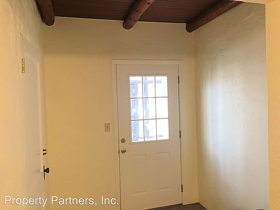 2nd image of 2114 Oxford Ave SE APT A