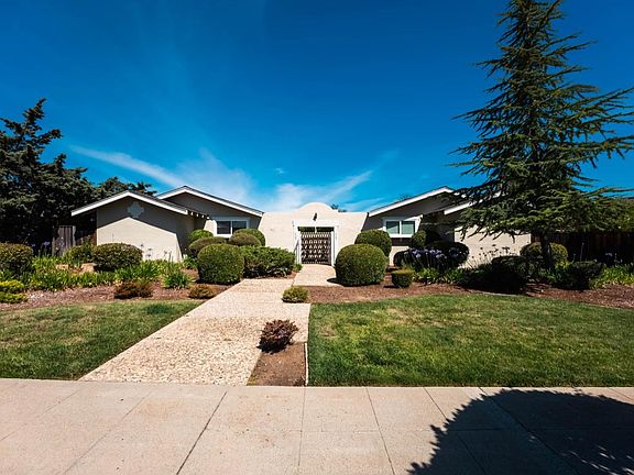 2nd image of 6581-6583 Crown Blvd