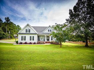 145 Morgan Dr, Lillington, NC 27546