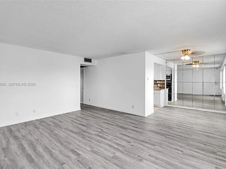 300 SW 134th Way #413E — Photo 4
