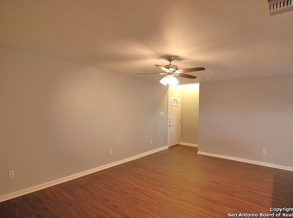 4th image of 344 McCartney Blvd Unit B