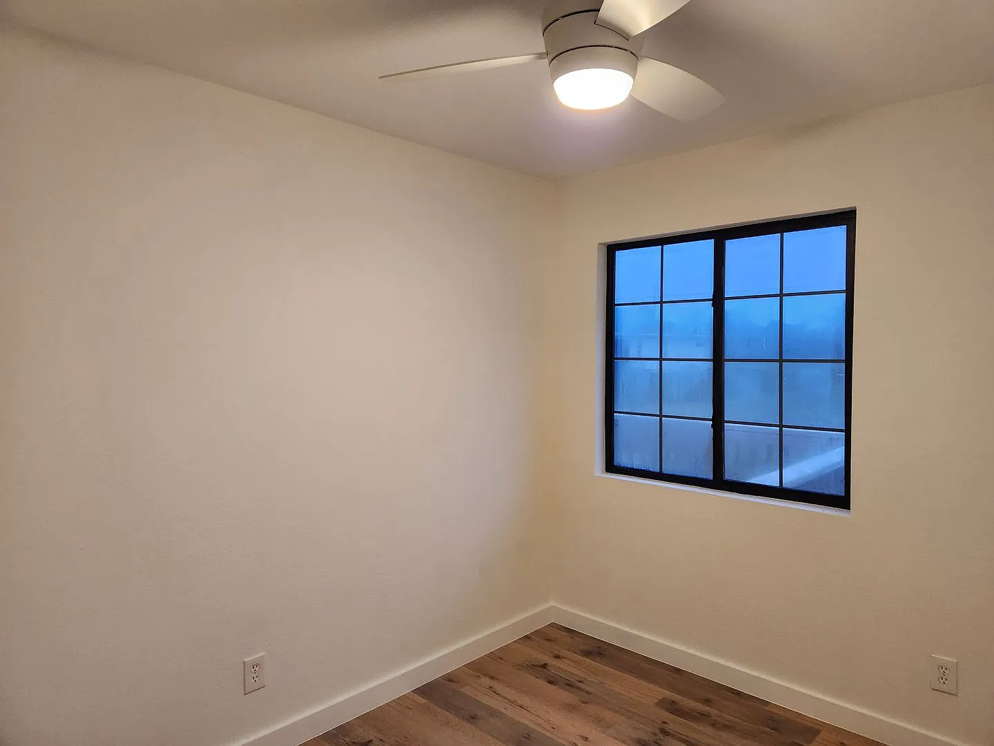 Cozy 3BR 1BA House Near Buckingham Area — Photo 4