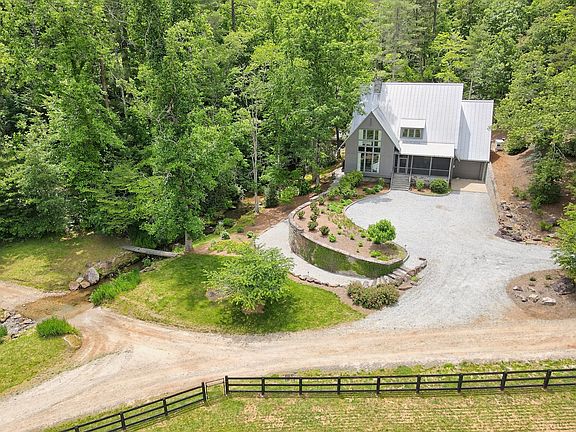 14th image of 3622 Sandy Ford Rd
