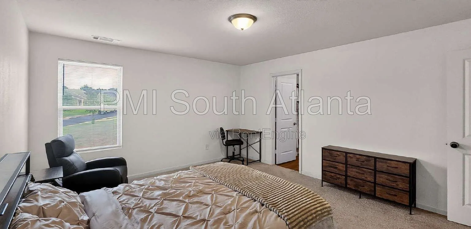 1 bed, 1.0 bath, $950 — Photo 2