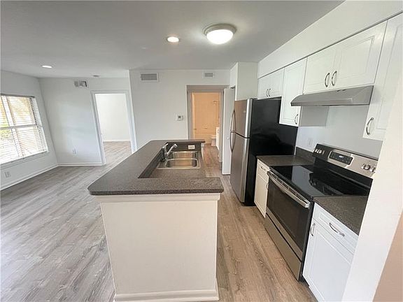 2nd image of 4807 Via Palm Lk Unit 1509