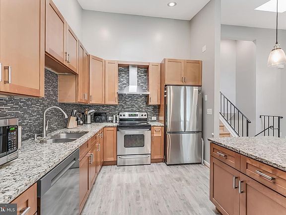 3rd image of 10060 Wood Sorrels Ln