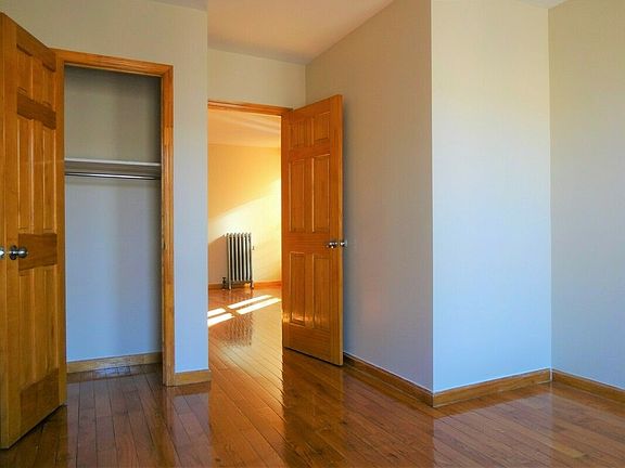4th image of 430 61st St APT 4A