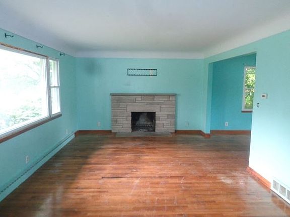 2nd image of 3785 Hermansau Dr