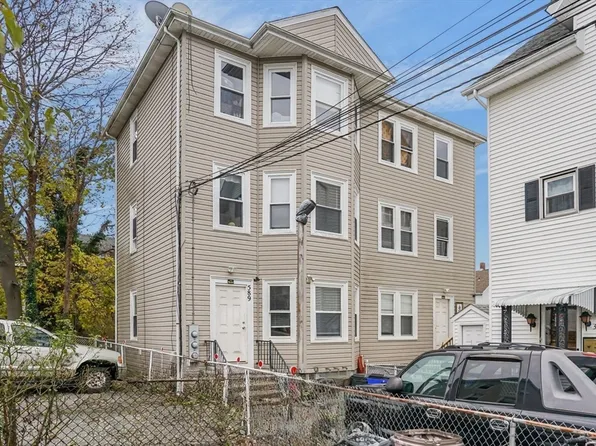 589 Osborn St, Fall River, MA 02724