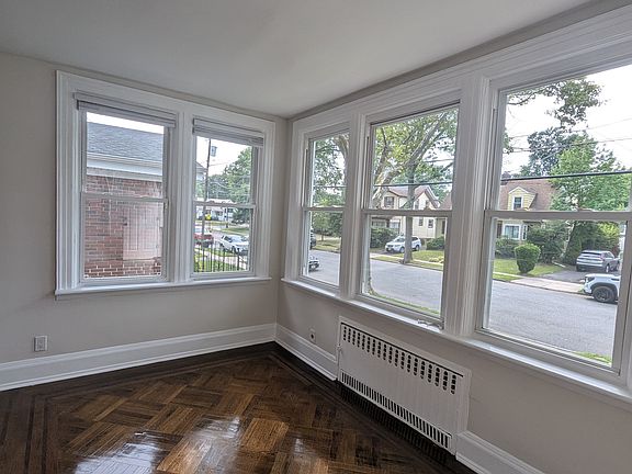 2nd image of 493 Jefferson Ave