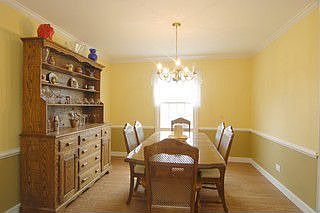5th image of 2175 Oak Hill Dr