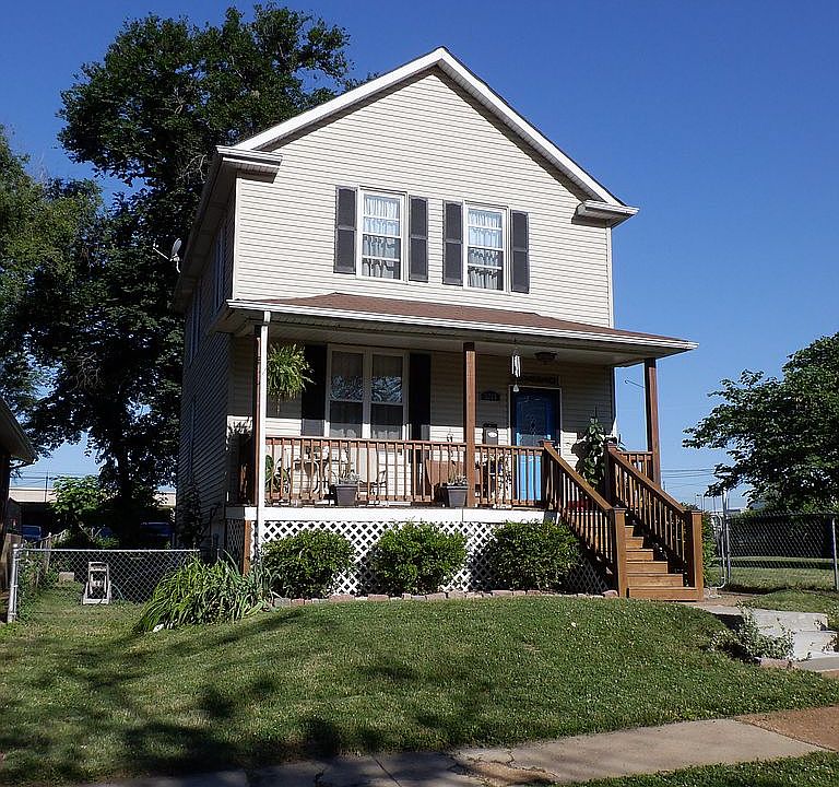 1st image of 3233 Portis Ave