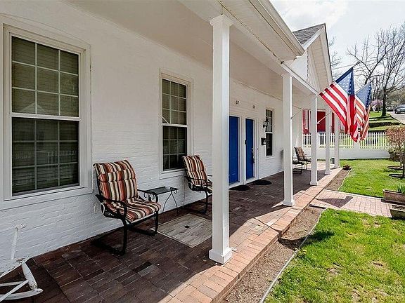 4th image of 619 Woodland Ave