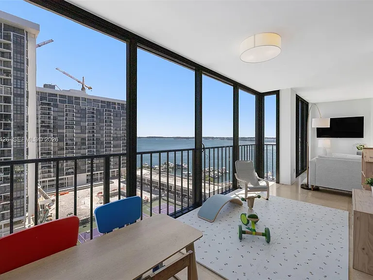 1915 Brickell Ave #1407 — Photo 21