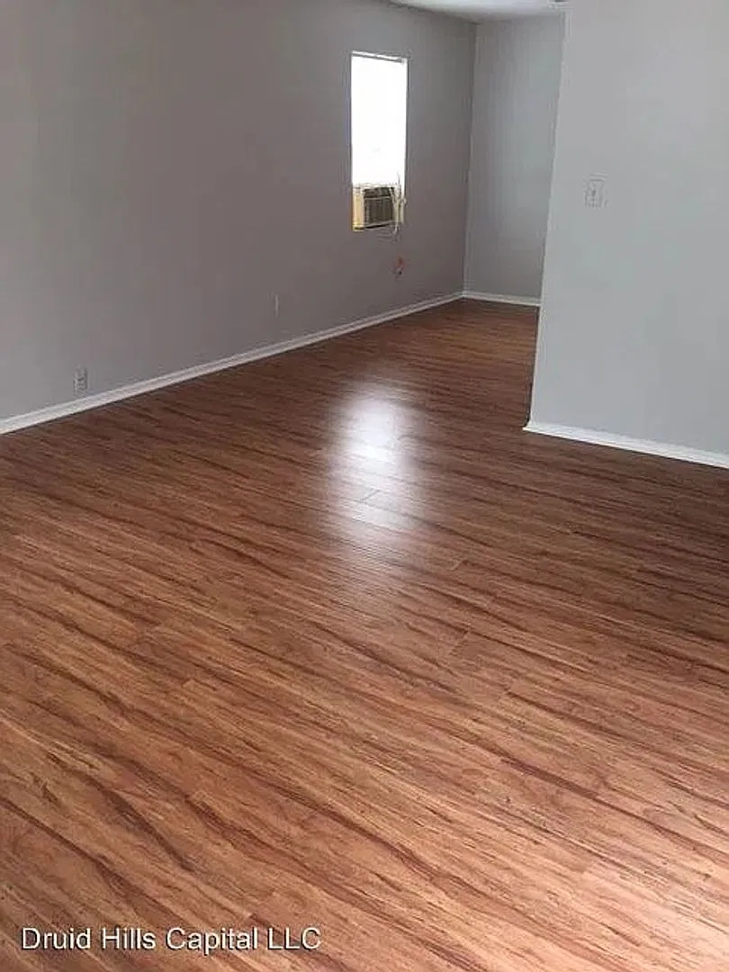 Room in 2 Bedroom Home in Atlanta — Photo 2
