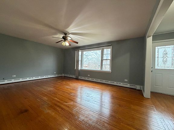 2nd image of 3924 Sunset Ave