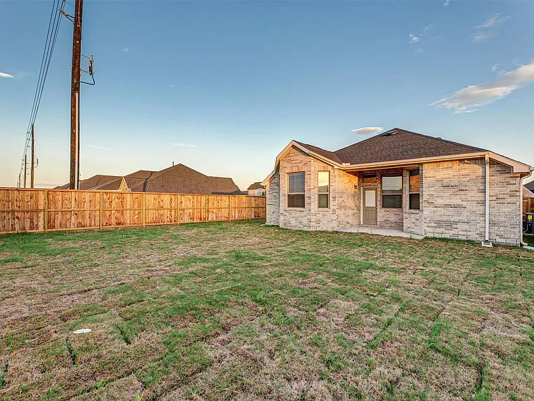 4022 Maple Glen Dr — Photo 25