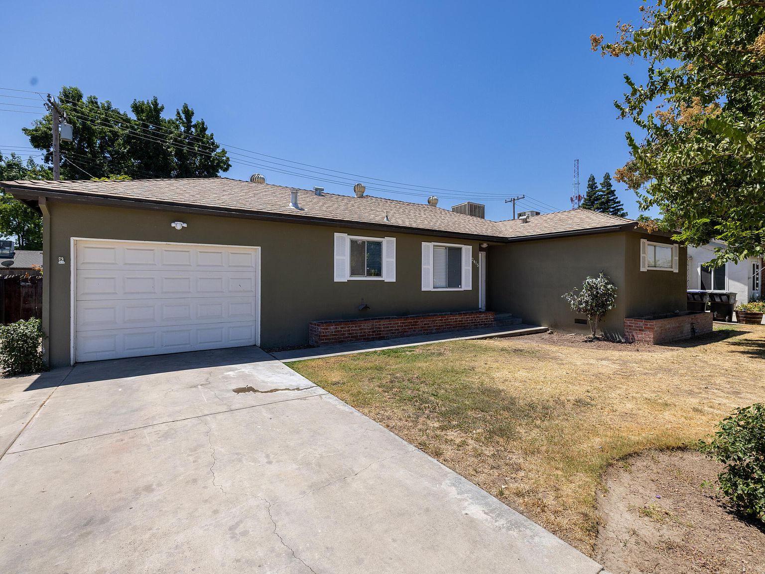 2415 W Cambridge Avenue, Visalia, CA 93277 MLS 224877 Zillow