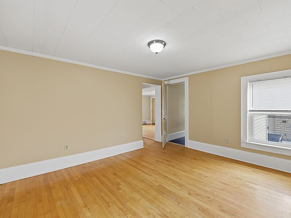 2nd image of 28 School St Floor 2