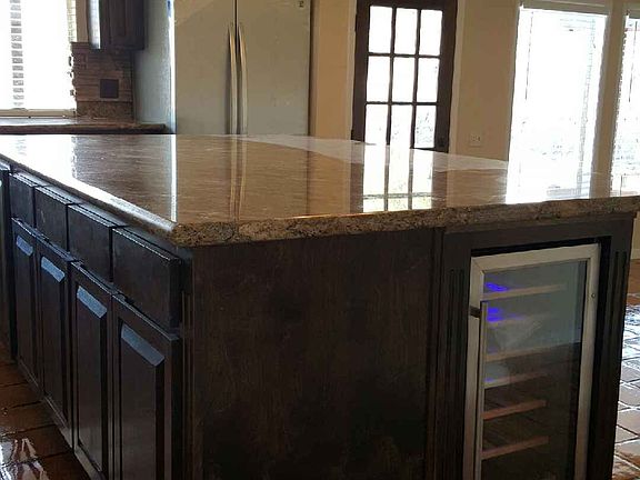 5th image of 6419 Los Robles Dr