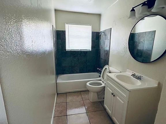 3rd image of 517 Davidson Dr
