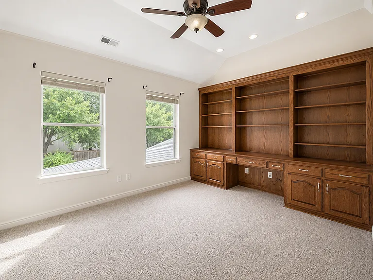 5001 Albany Dr — Photo 20
