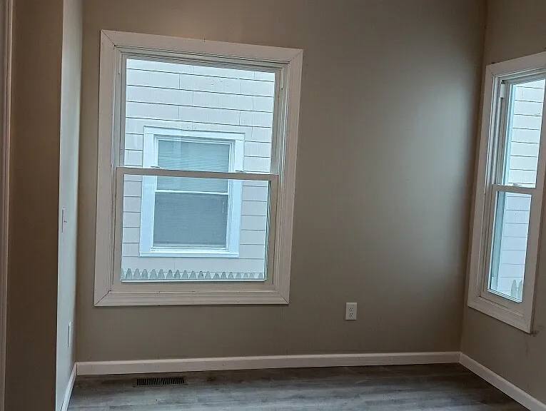 1150 S Plymouth Ave #1-2 — Photo 32