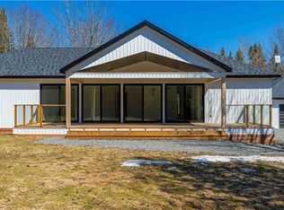 175 Robertson Rd, Hampton, NB E5N7K8