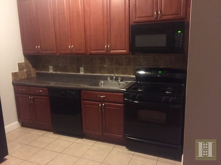 2nd image of 99 Pine St APT 1D