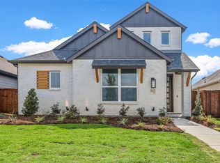 8022 Grotto Dr, Royse City, TX 75189